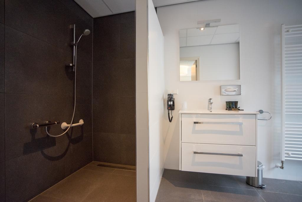 Hotel Het Raedthuys Sint-Maartensdijk Ngoại thất bức ảnh