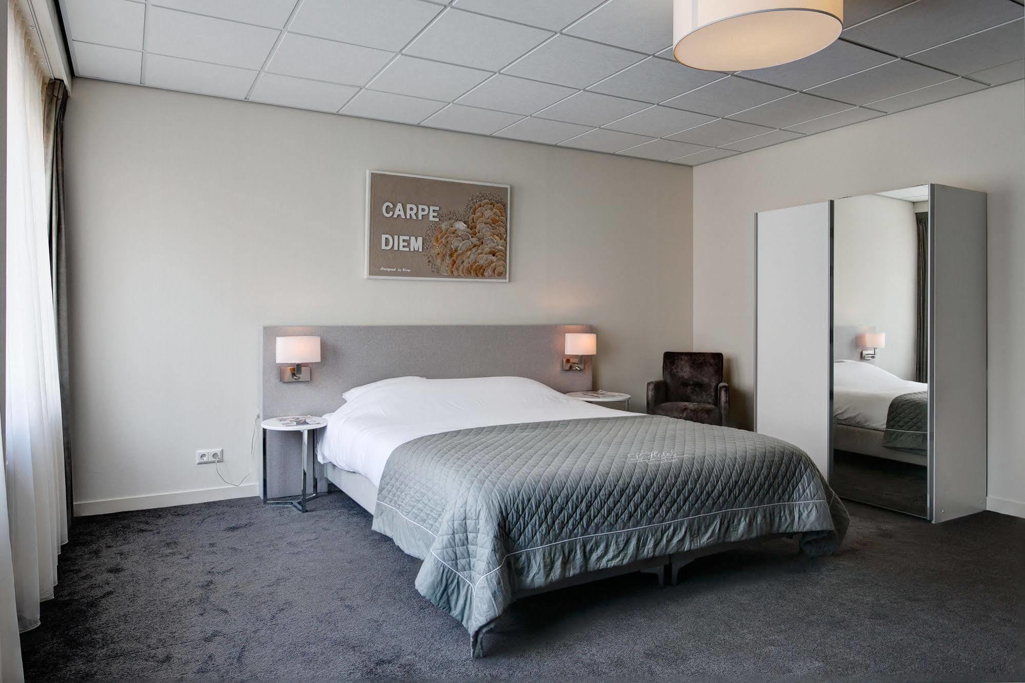 Hotel Het Raedthuys Sint-Maartensdijk Ngoại thất bức ảnh